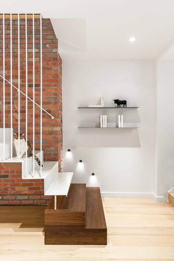 escalier-design-interieur-montreal-melodie-violet-pointe-saint-charles
