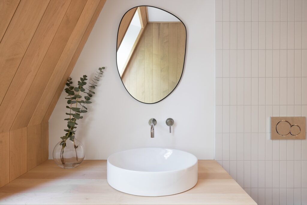 salle-de-bain-chalet-design-interieur-montreal-melodie-violet-magog