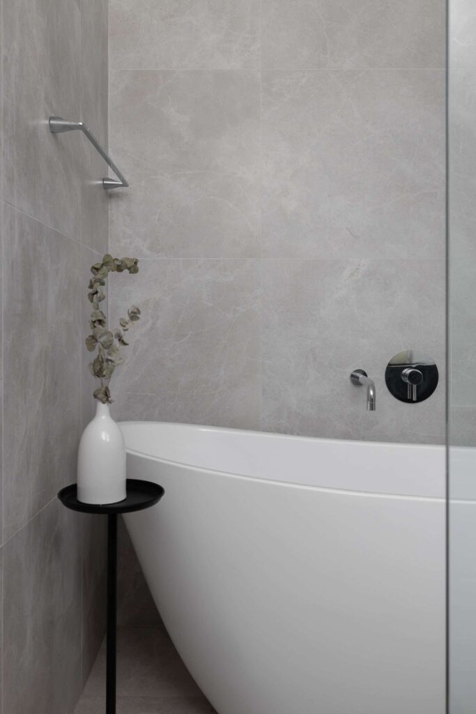 salle-de-bain-luxueuse-design-interieur-montreal-melodie-violet-verdun