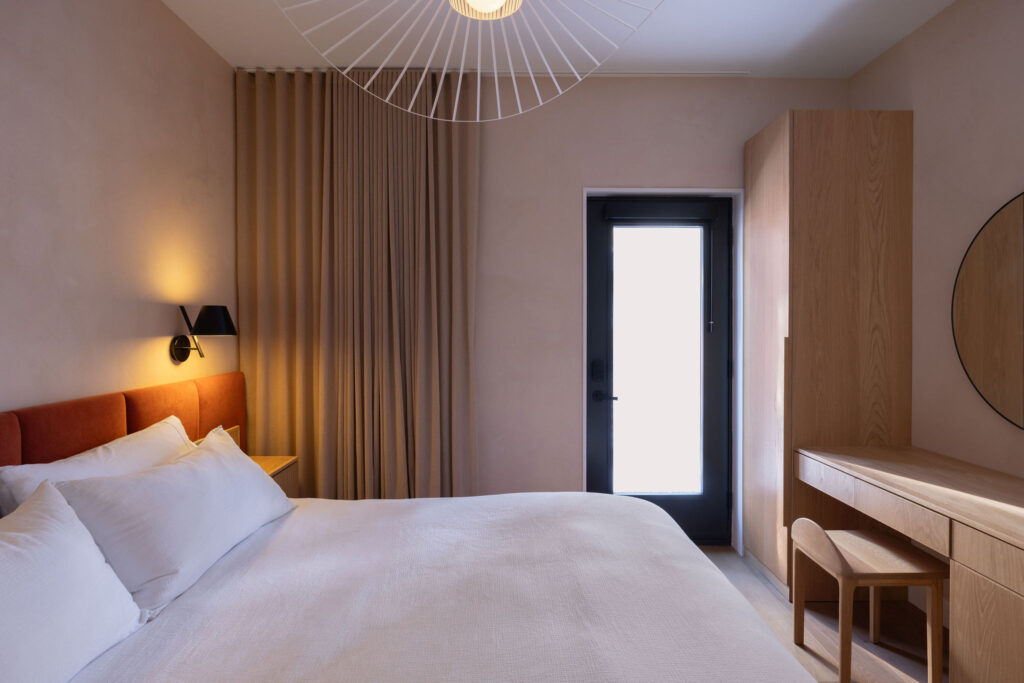 chambre-principale-design-interieur-melodie-violet-Duhamel-Verdun-montreal