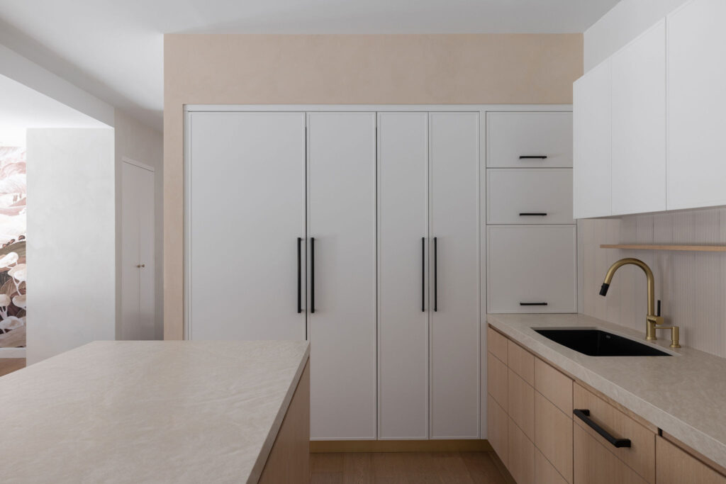 cuisine-contemporaine-design-interieur-melodie-violet-Duhamel-Verdun-montreal-2