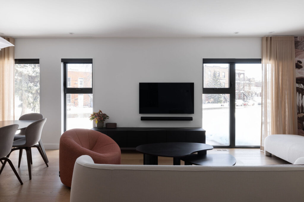 salon-luxueux-design-interieur-melodie-violet-Duhamel-Verdun-montreal